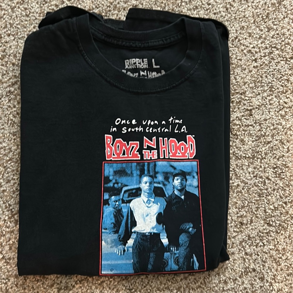 Mens T shirt